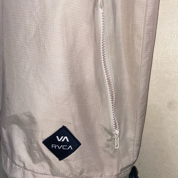 Men’s XL RVCA Colorblock Windbreaker/Raincoat - Picture 4 of 6